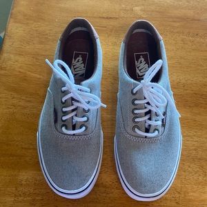 Vans size 7 casual loafer